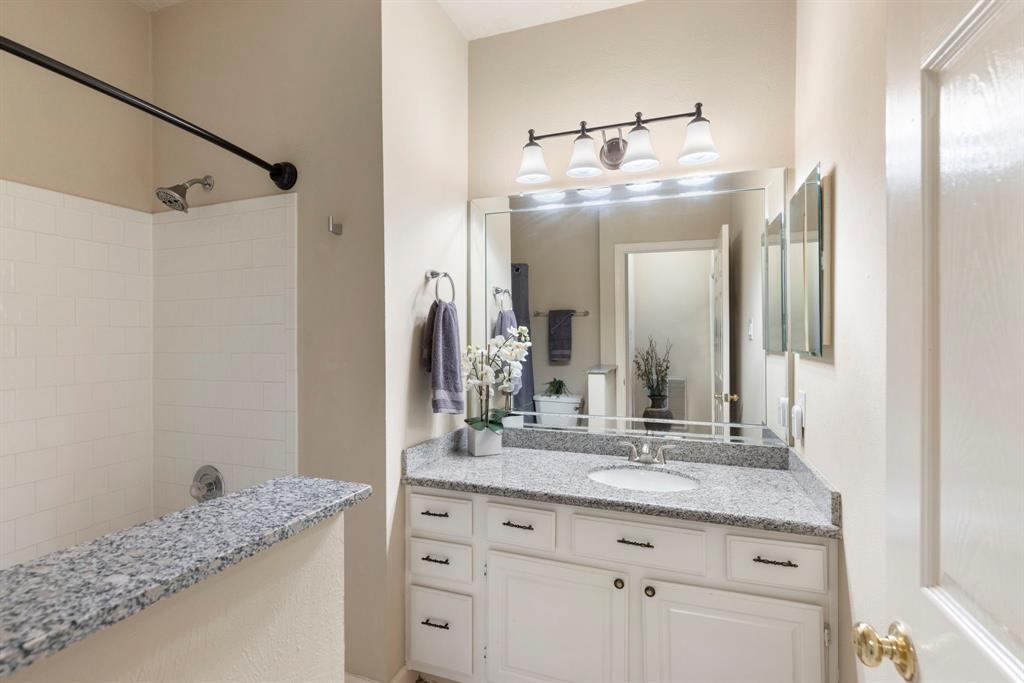 26 E Trillium Circle, The Woodlands, Texas image 26