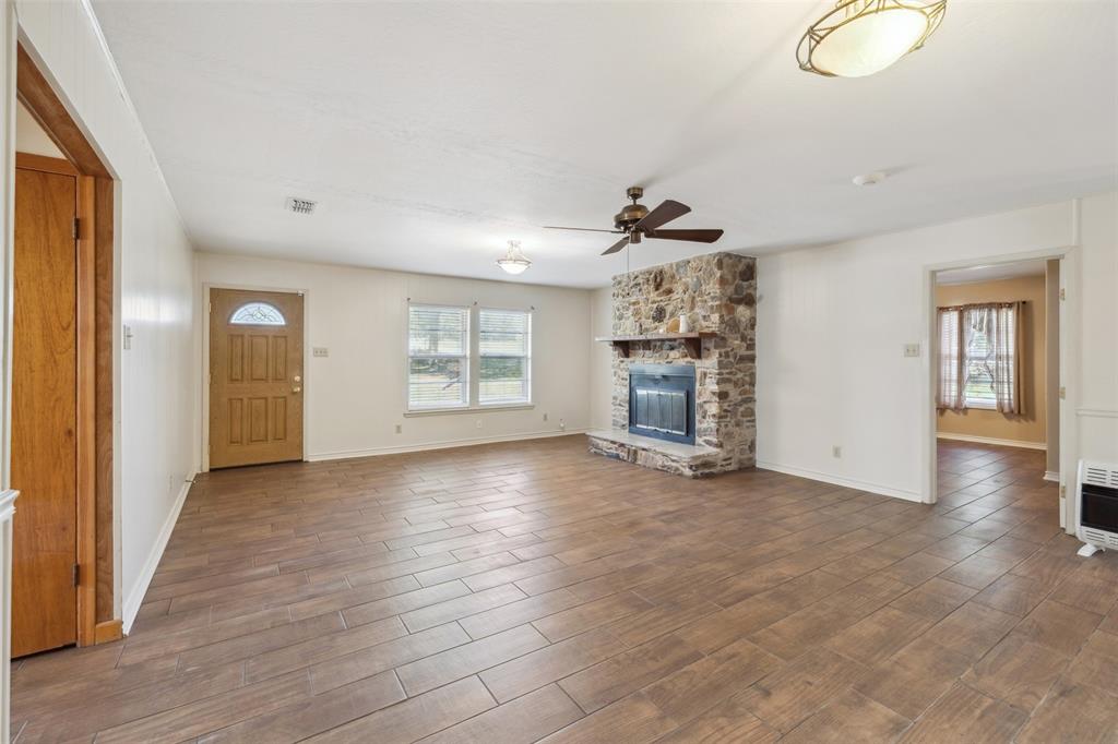 21 N Cr 235, Gonzales, Texas image 4