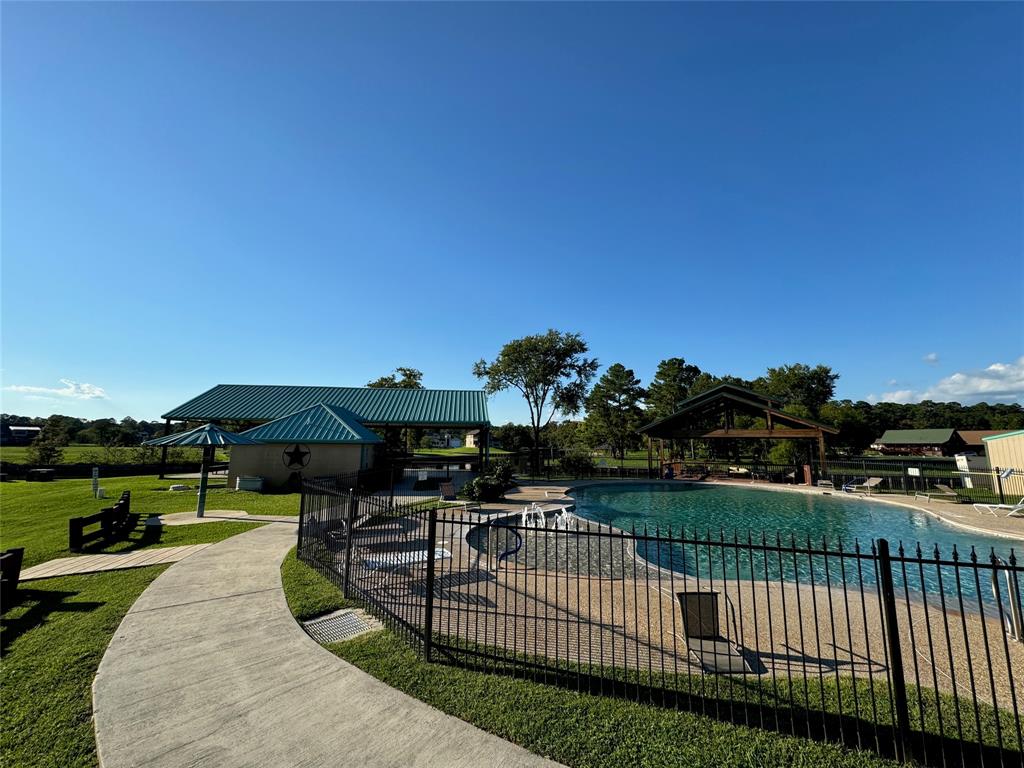 179 N Forest Drive, Huntsville, Texas image 7