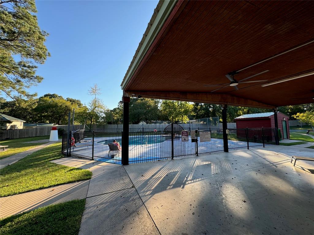 179 N Forest Drive, Huntsville, Texas image 12