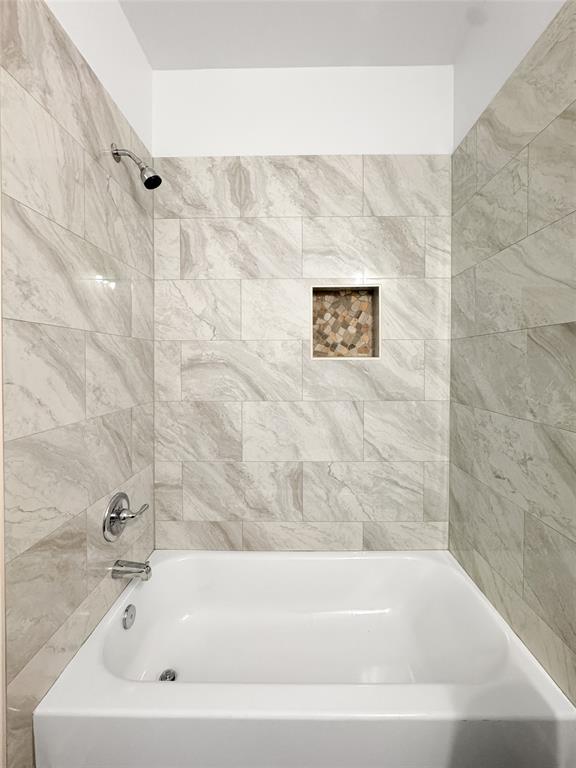 314 E Republic Avenue, Baytown, Texas image 25