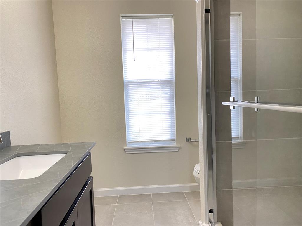 301 Old Bayou Drive, Dickinson, Texas image 14