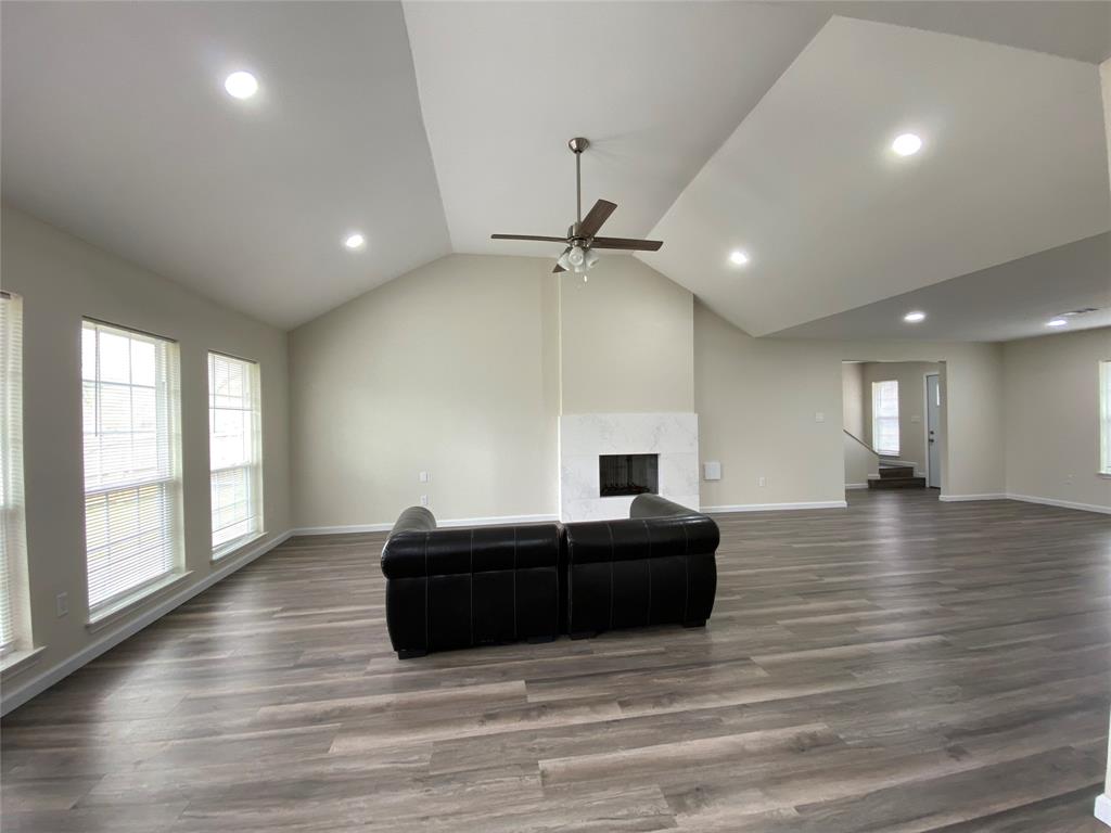 301 Old Bayou Drive, Dickinson, Texas image 4