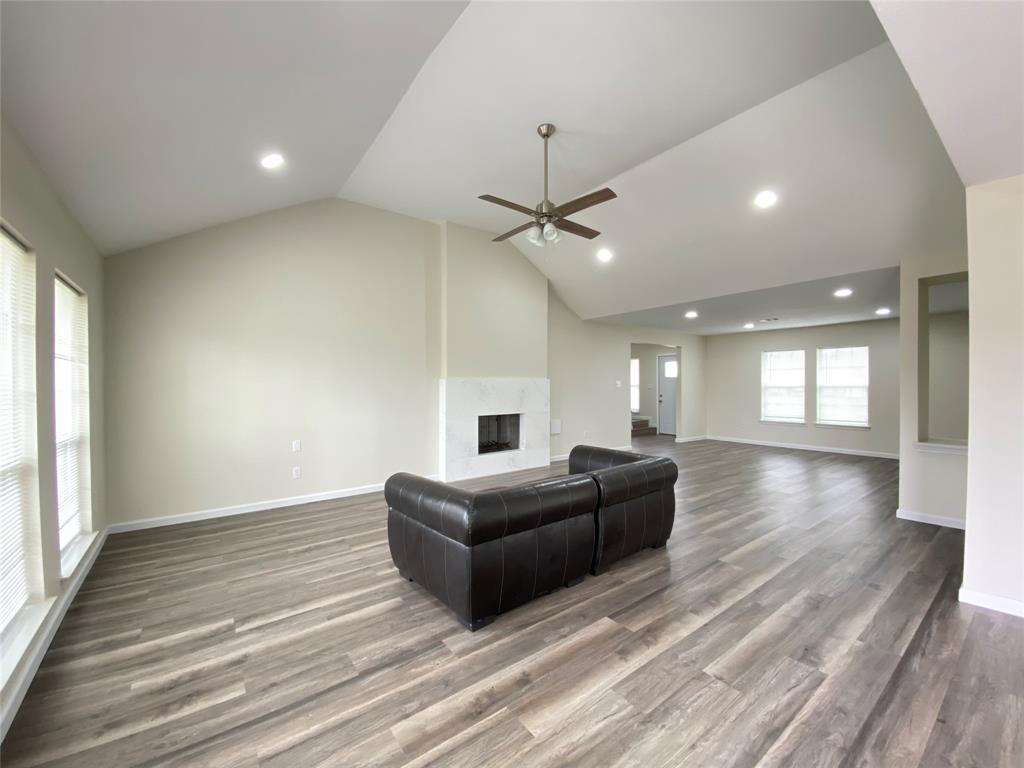 301 Old Bayou Drive, Dickinson, Texas image 3