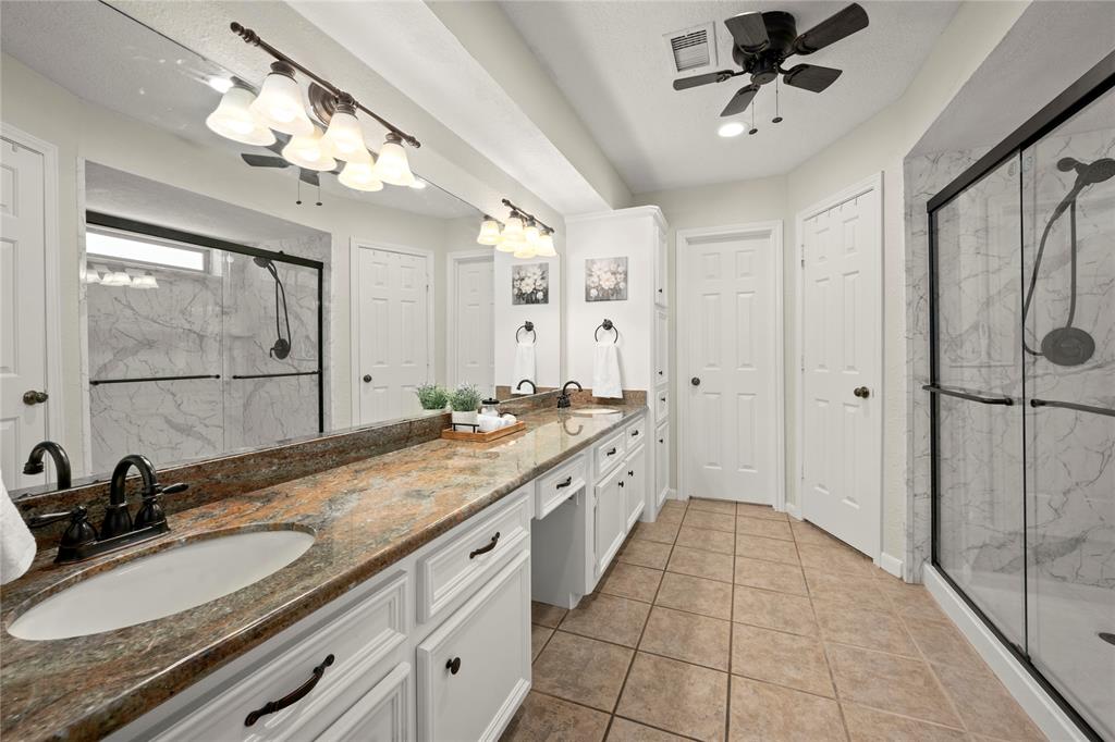7514 Creek Glen Drive, Houston, Texas image 8