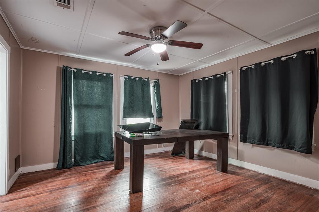 601 Beaumont Street, Anahuac, Texas image 10