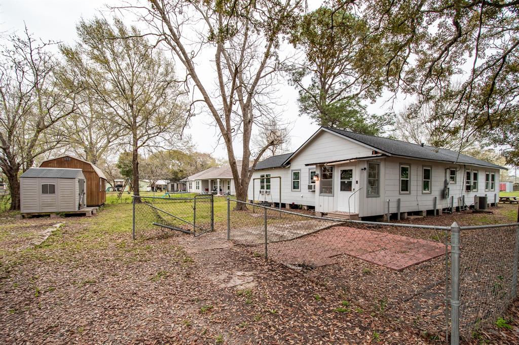 601 Beaumont Street, Anahuac, Texas image 27