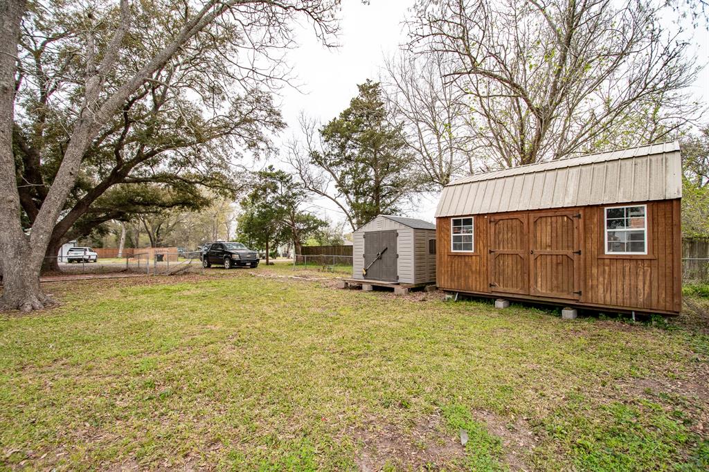 601 Beaumont Street, Anahuac, Texas image 29