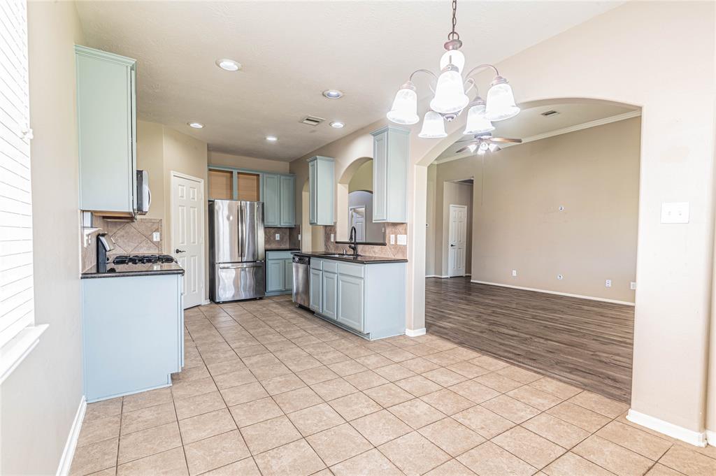2545 Blue Heron Circle, Seabrook, Texas image 14