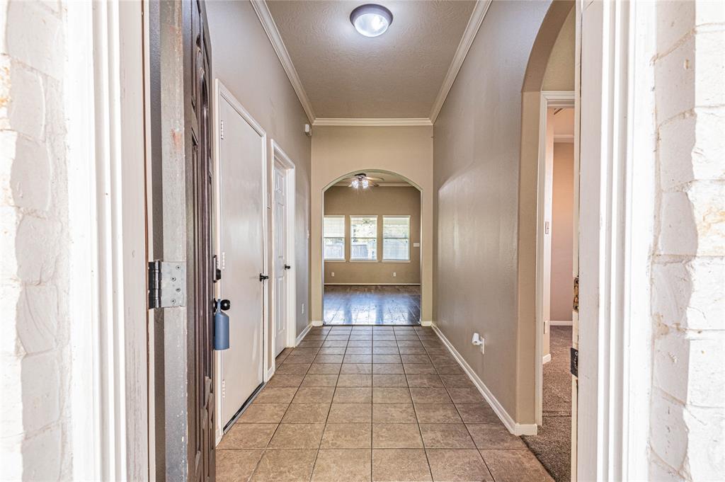 2545 Blue Heron Circle, Seabrook, Texas image 5
