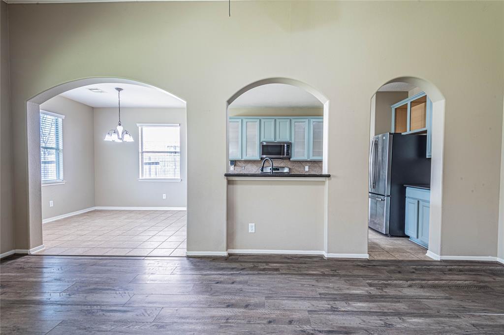 2545 Blue Heron Circle, Seabrook, Texas image 9