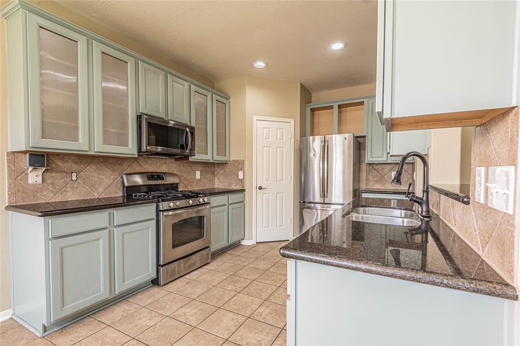 2545 Blue Heron Circle, Seabrook, Texas image 10