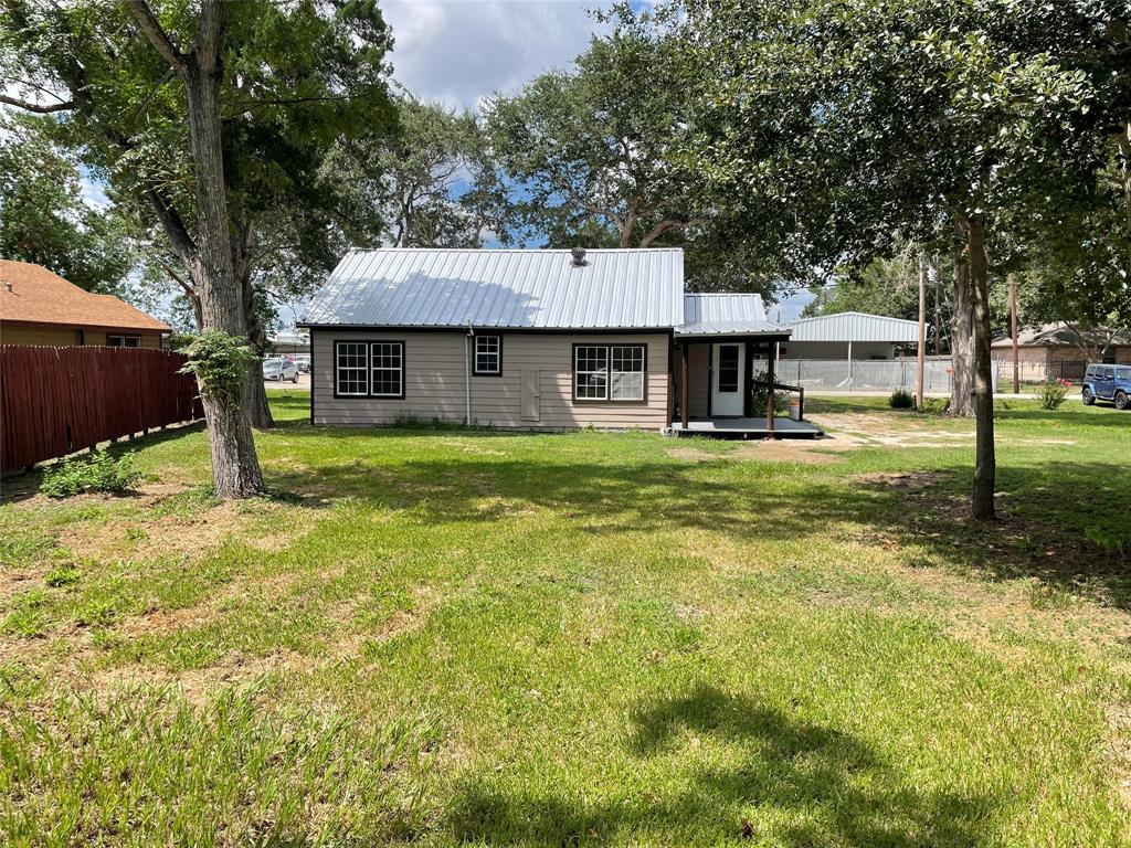 110 Sabla Street, El Campo, Texas image 15