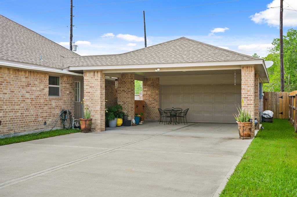6406 Grapevine Bend, Manvel, Texas image 3