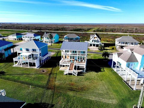 A home in Crystal Beach