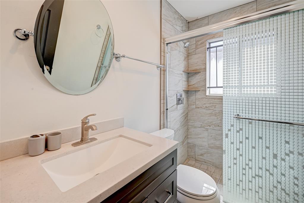 5863 Inwood Drive #5, Houston, Texas image 27