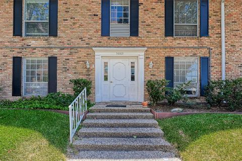 Photo of 5863 Inwood Drive #5, Houston, TX 77057 (MLS # 9752476) Photo of 5863 Inwood Drive #5, Houston, TX 77057 (MLS # 9752476)