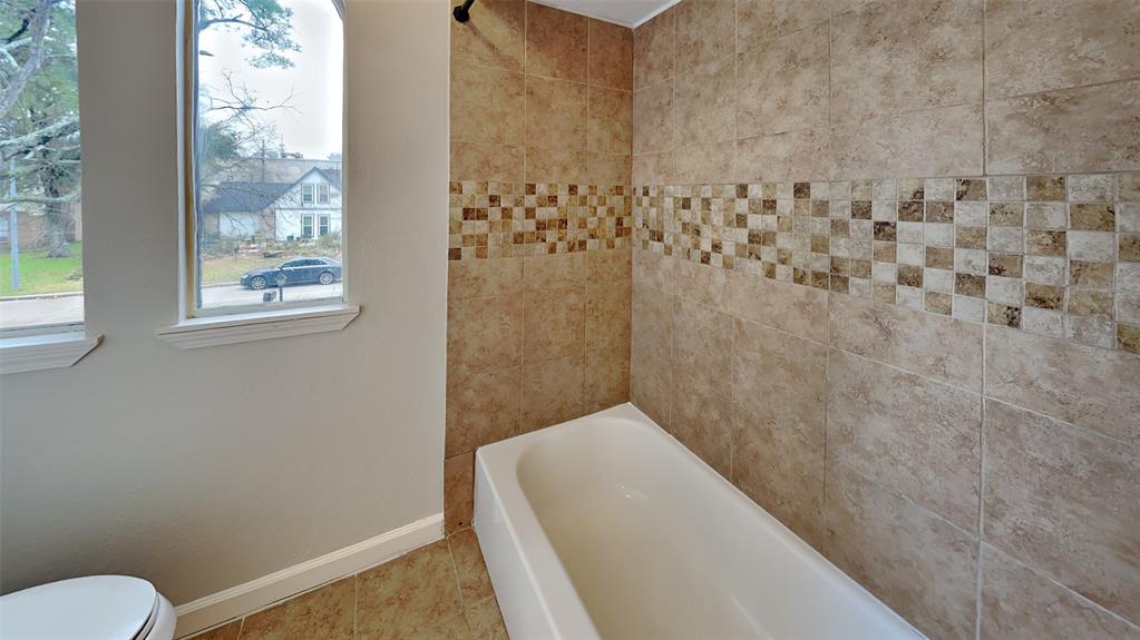 16018 Southampton Drive, Spring, Texas image 21