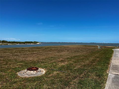55 Water Key Hitchcock TX 77563