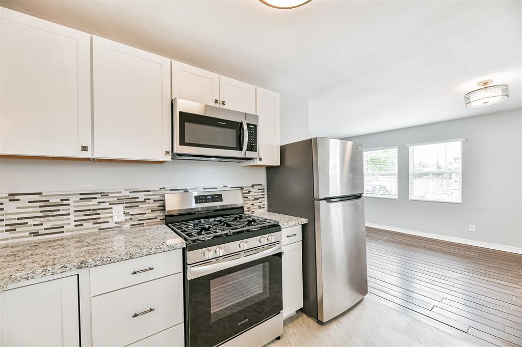 812 38th Street, Galveston, Texas image 6