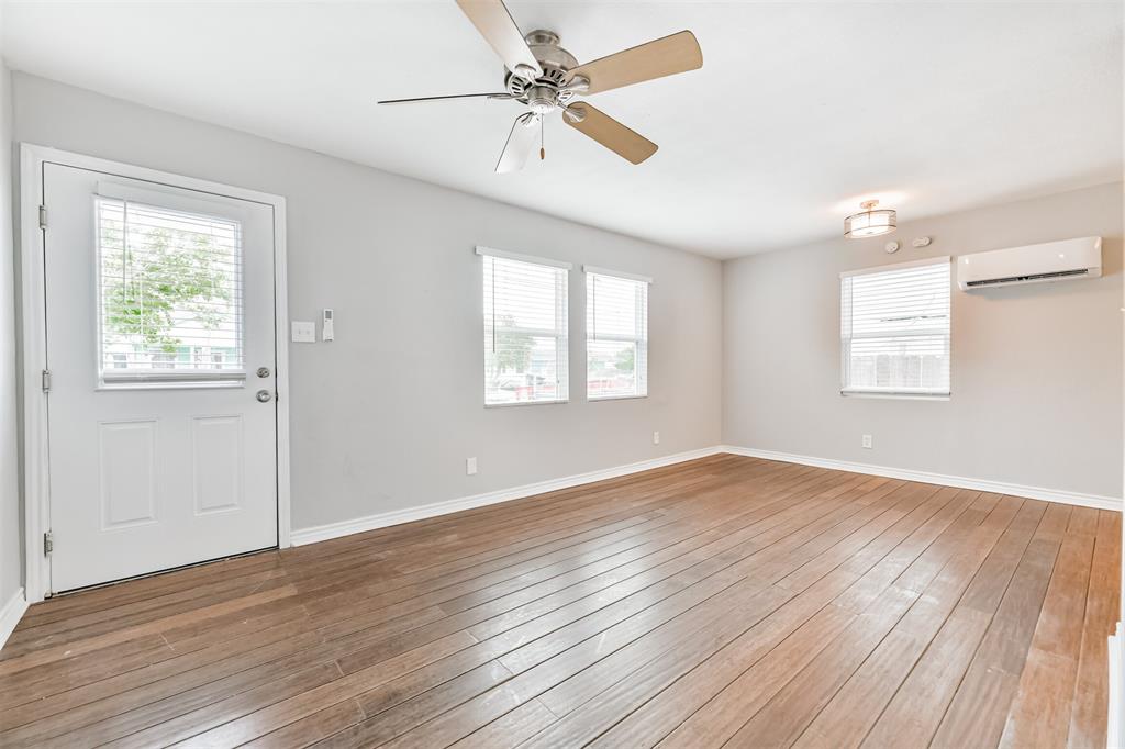 812 38th Street, Galveston, Texas image 12