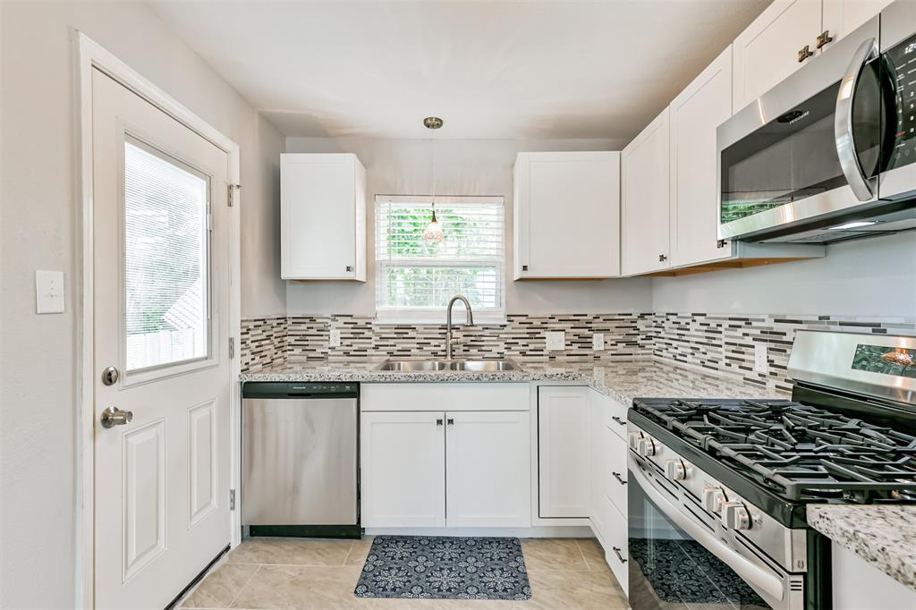 812 38th Street, Galveston, Texas image 2