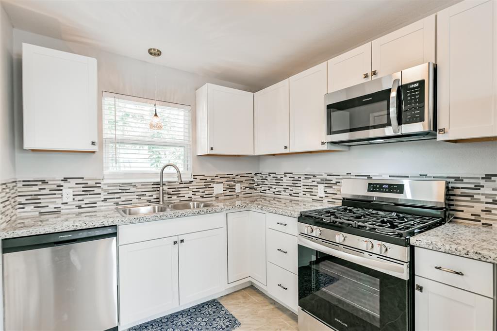 812 38th Street, Galveston, Texas image 5