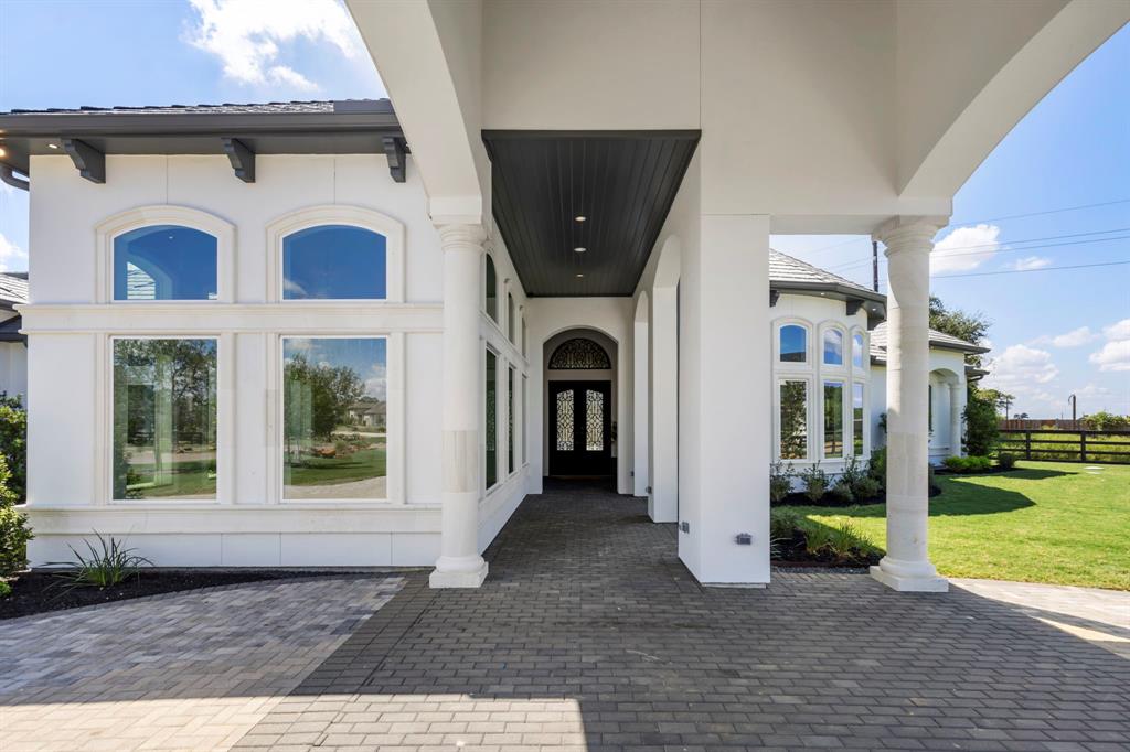 2 Little Sorrell Court