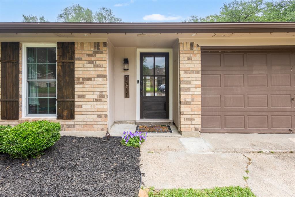 1011 S 22nd Street, Nederland, Texas image 4