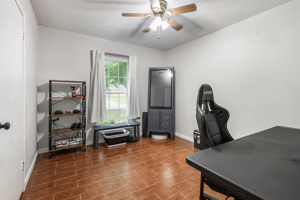 1011 S 22nd Street, Nederland, Texas image 19