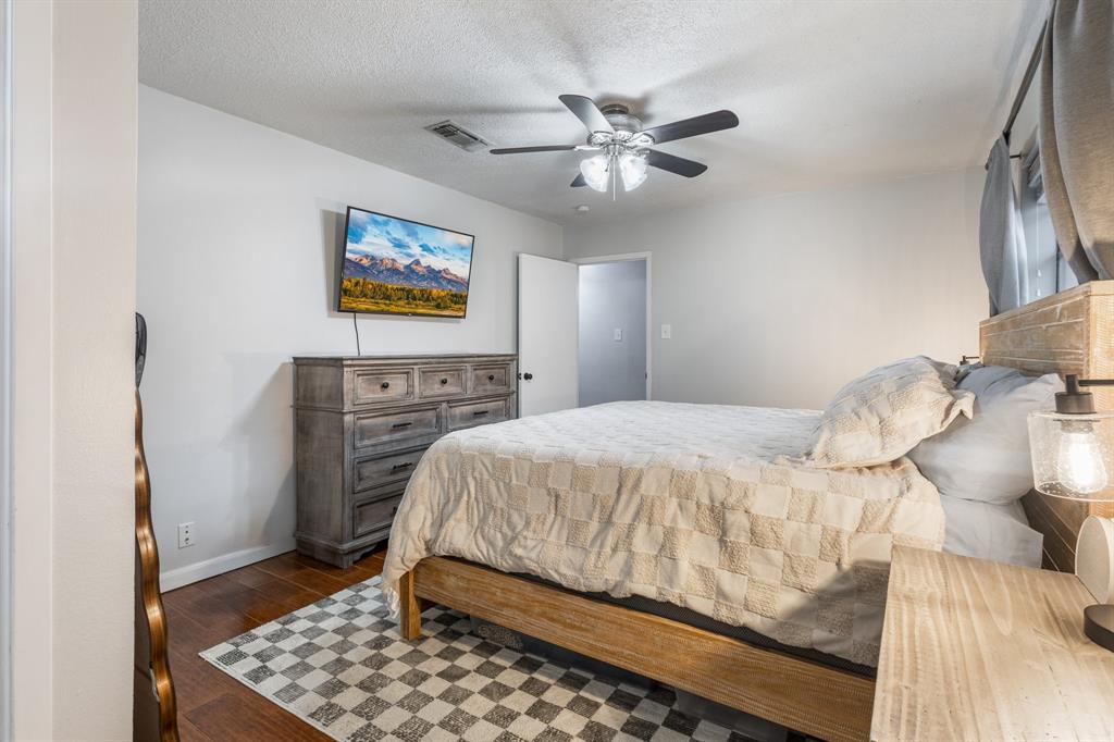 1011 S 22nd Street, Nederland, Texas image 14