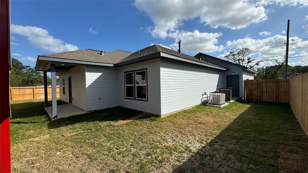 7504 Hezekiah Lane, Houston, Texas image 17
