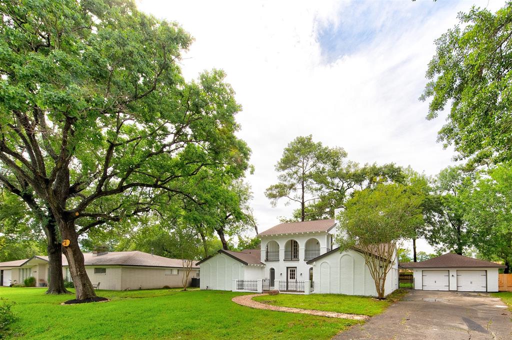 127 Red Bud Lane, Baytown, Texas image 4