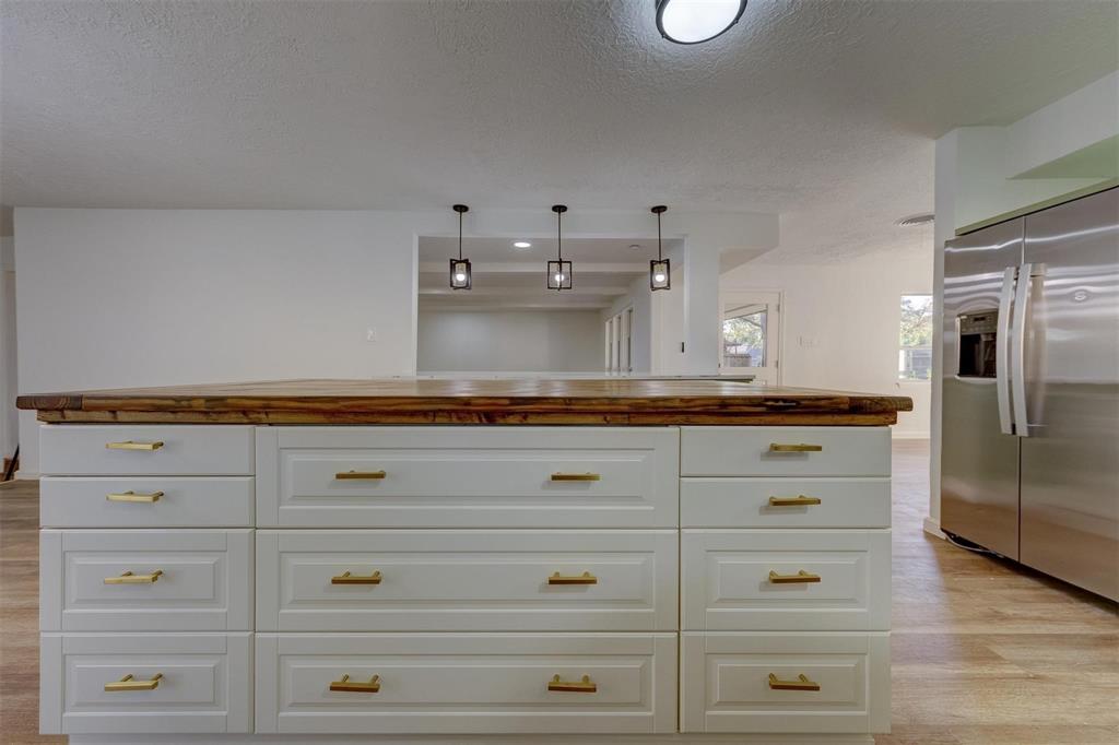 127 Red Bud Lane, Baytown, Texas image 12