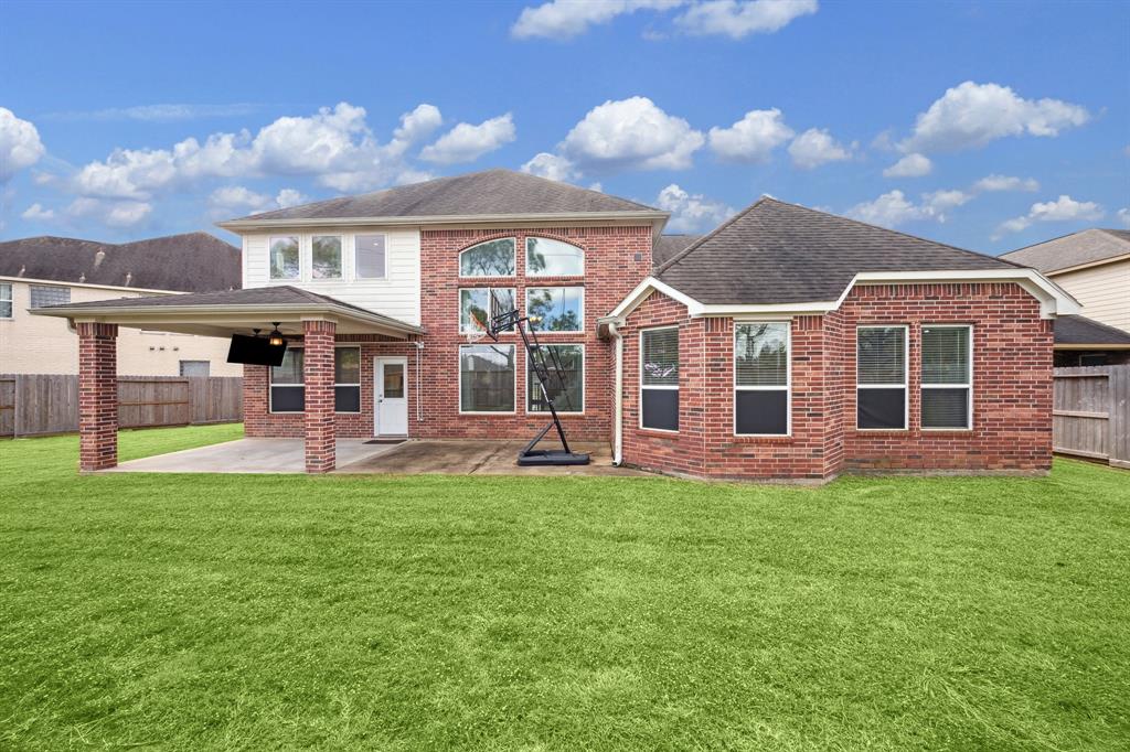 12401 Clover Creek Lane, Pearland, Texas image 32