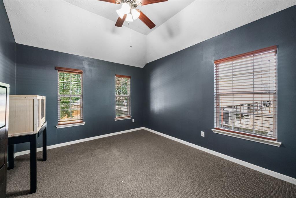 25993 Royal Emerald Lane, Kingwood, Texas image 36