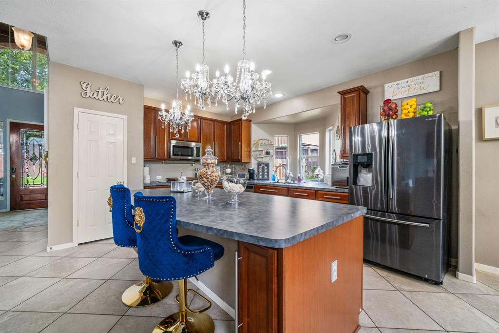 25993 Royal Emerald Lane, Kingwood, Texas image 12