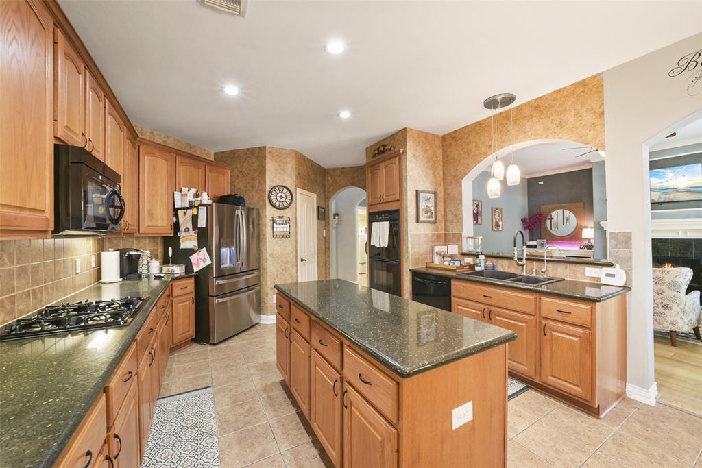 23506 Brinmont Place Court, Katy, Texas image 11