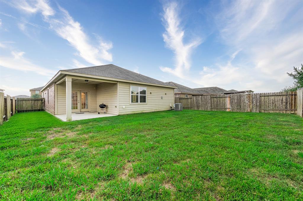 1231 Emerald Stone Drive, Iowa Colony, Texas image 22