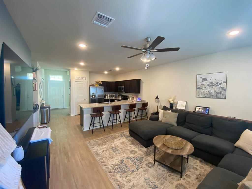 301 State Loop