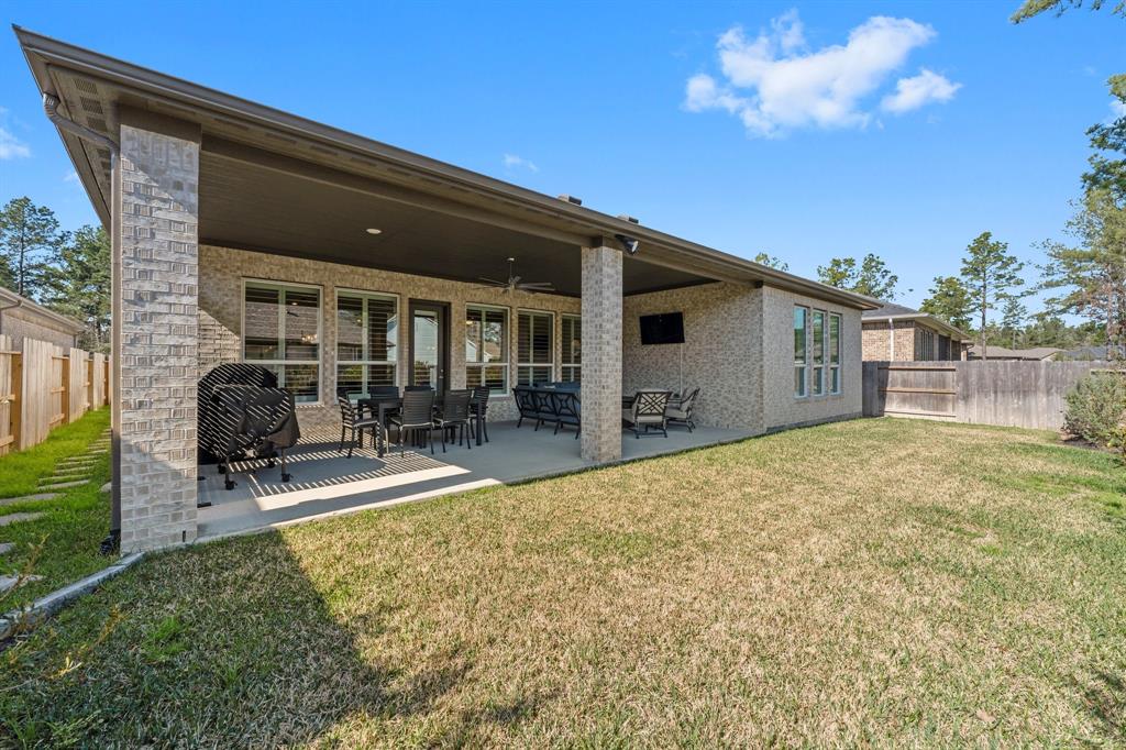 161 Goldenwave Loop, Montgomery, Texas image 42