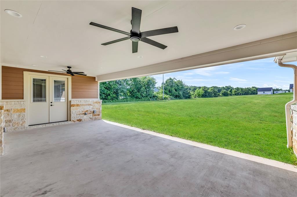 215 Carey Drive, Brenham, Texas image 32