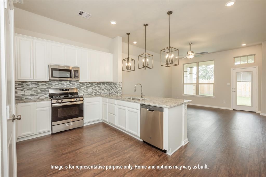 220 New Dawn Trail, Huntsville, Texas image 2