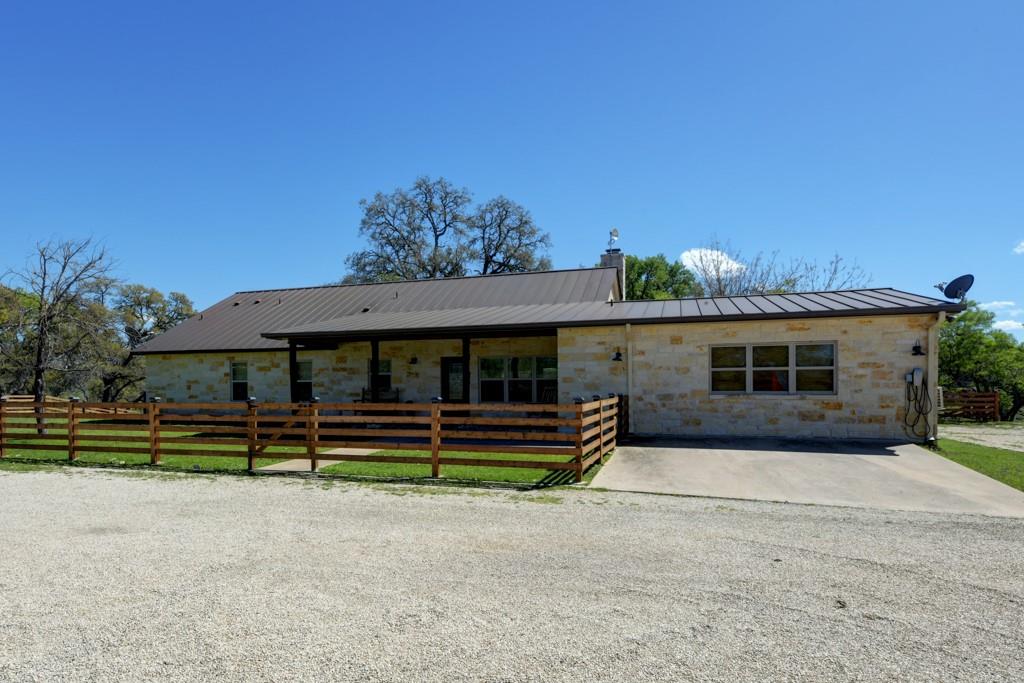 465 Bear Creek Road Rd, Fredericksburg, Texas image 4