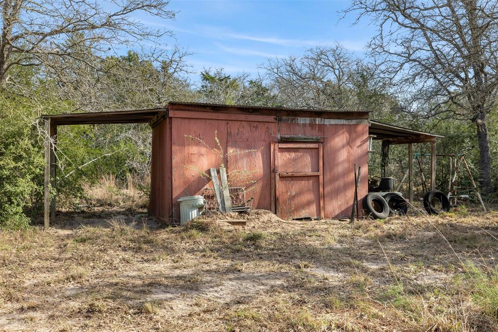 6735 Old Smithville Road Rd, Flatonia, Texas image 9