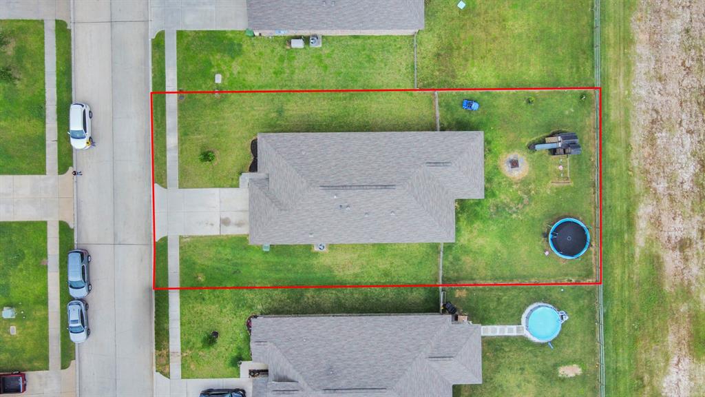 217 Kickapoo Drive, Anahuac, Texas image 3
