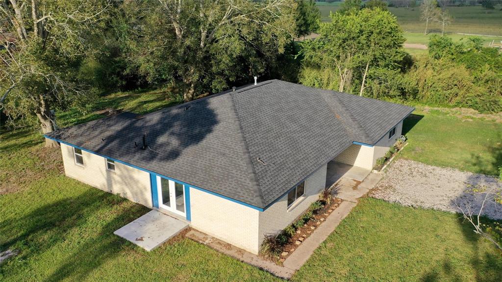 3889 County Road 155, Alvin, Texas image 5