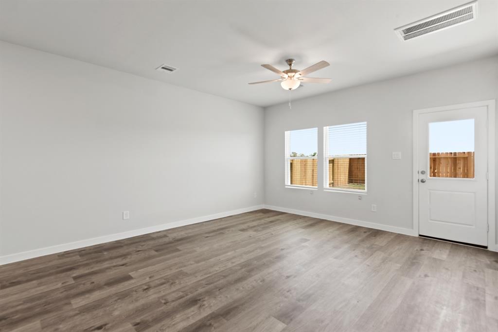 11614 Prosperity Drive, Crosby, Texas image 9