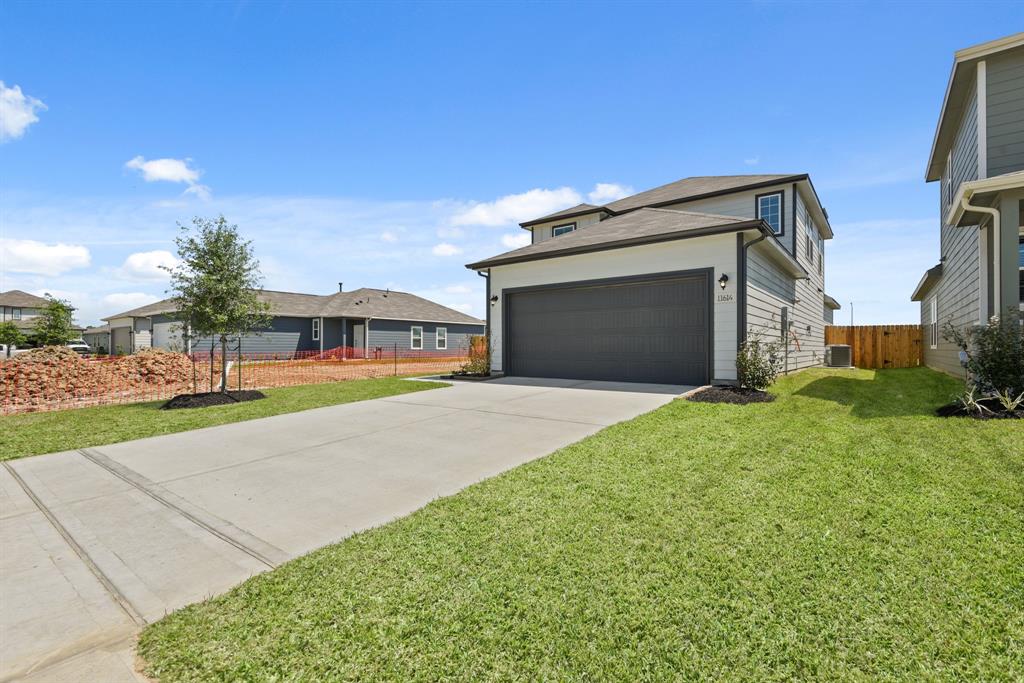 11614 Prosperity Drive, Crosby, Texas image 4