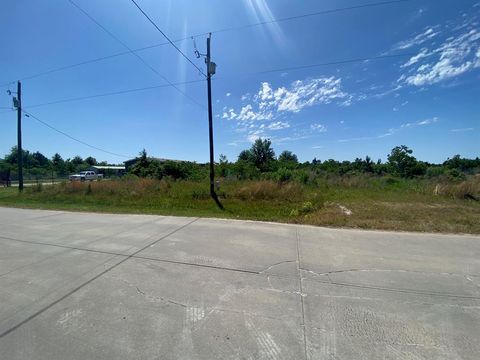  in Cleveland TX 2572 County Road 3545 5.jpg
